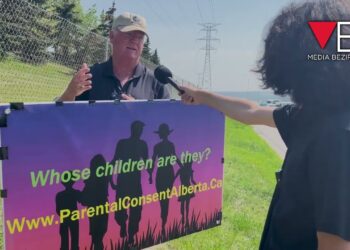 Man Calls on Danielle Smith to Address Parents’ Disenfranchisement in Public Schools