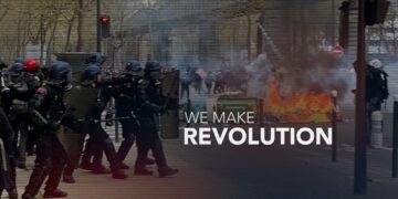 ‘We Make Revolution’: An Action-Packed, Uncensored Glimpse of France’s Fight For a New Republic